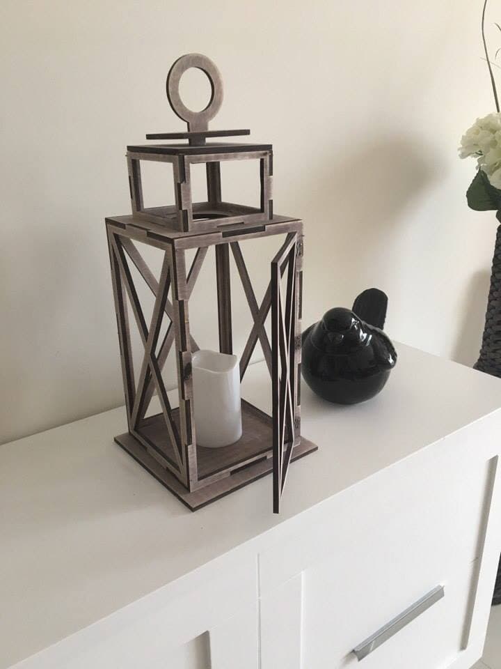 Lanterna semplice - L'Aquila. Creazione artigianale in legno ArtèCris.